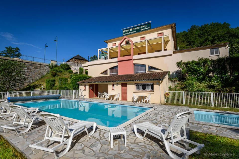 Logis Hotel Restaurant Du Pont Ambialet Zewnętrze zdjęcie