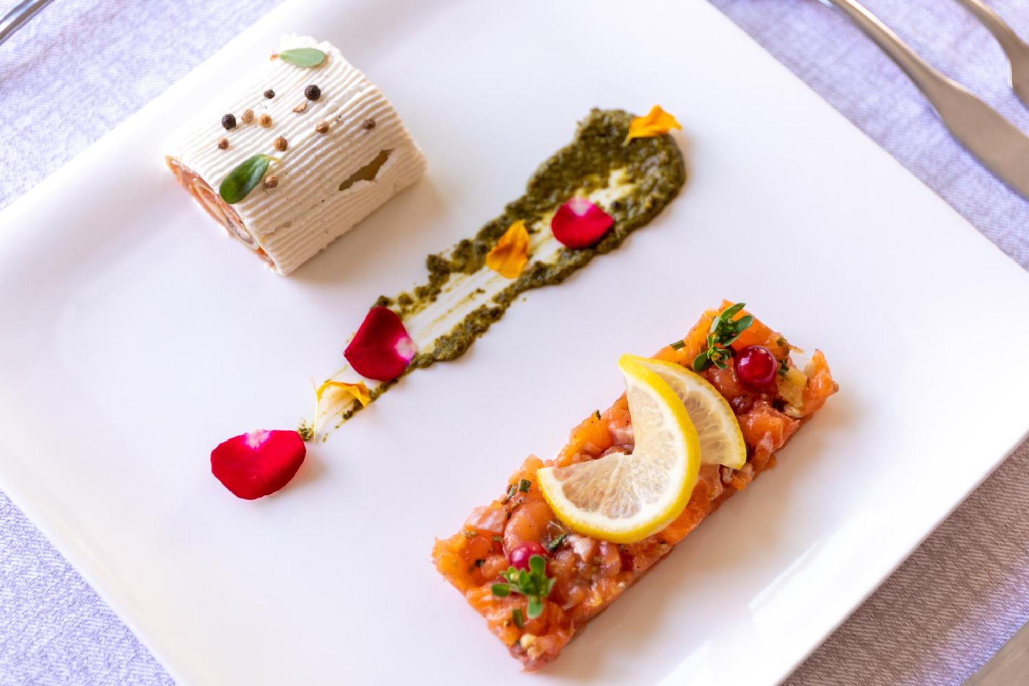 Logis Hotel Restaurant Du Pont Ambialet Zewnętrze zdjęcie
