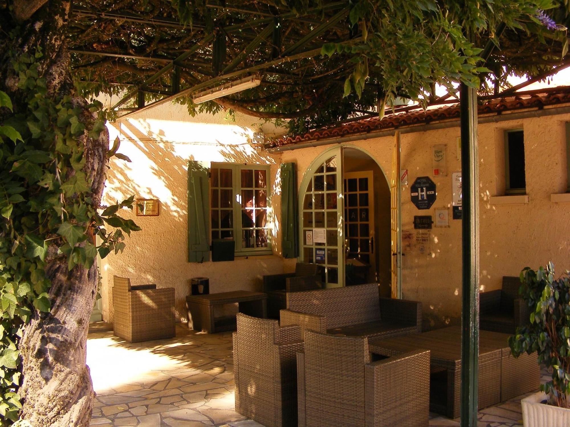 Logis Hotel Restaurant Du Pont Ambialet Zewnętrze zdjęcie