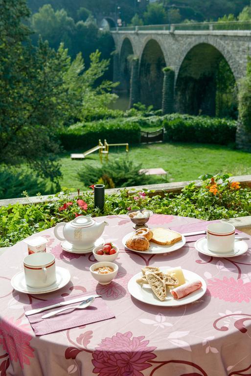 Logis Hotel Restaurant Du Pont Ambialet Zewnętrze zdjęcie